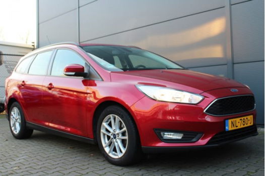 Ford Focus Wagon - 1.5 TDCI Lease Edition | Dealer onderhouden | Navigatie | Dual climate control | - 1