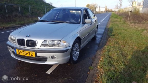 BMW 3-serie - 316i Executive/Airco/Trekhaak/Sportvelgen/apk/beurtje - 1