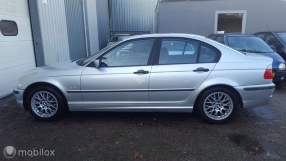 BMW 3-serie - 316i Executive/Airco/Trekhaak/Sportvelgen/apk/beurtje - 1