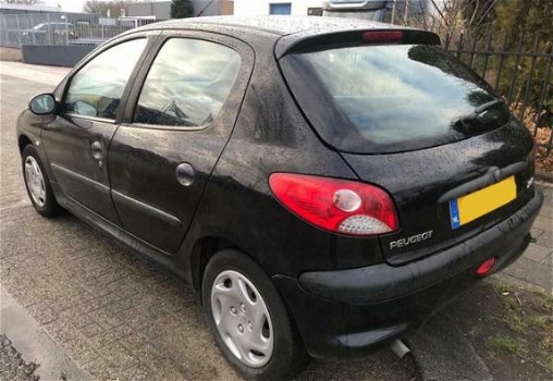 Peugeot 206 - 206; 1.6 5DRS - 1