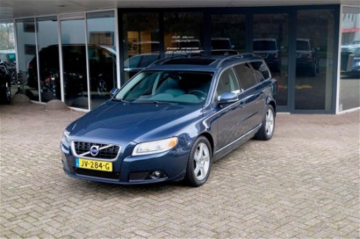 Volvo V70 - 1.6D Schuifdak/Trekhaak/Leder - 1