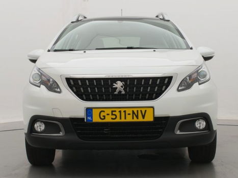 Peugeot 2008 - 1.2 82pk Active | Panoramadak | Navigatie | Parkeersensoren | Climate control | - 1