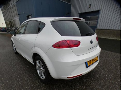 Seat Leon - 1.6 TDI Ecomotive Businessline COPA NAVI / PDC / CLIMA / CRUISE / ELEK RAMEN - 1