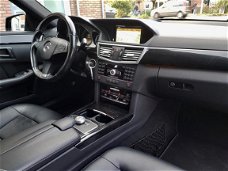 Mercedes-Benz E-klasse Estate - 300 CDI AUTOM AMG-DESIGN AVANTGARDE LEDER NAVI XENON LMV PDC