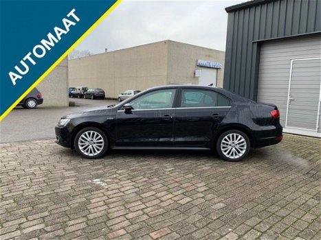 Volkswagen Jetta - 1.4 TSI Hybr Highl - 1