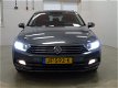 Volkswagen Passat Variant - 1.6 TDI Highline NAVI-CAMERA-LEER/ALCANTARA-PARKEERHULP - 1 - Thumbnail