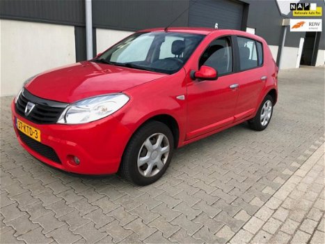 Dacia Sandero - 1.2 Lauréate Airco, Elek ramen voor , Radio Cd Speler, NAP km, APK - 1