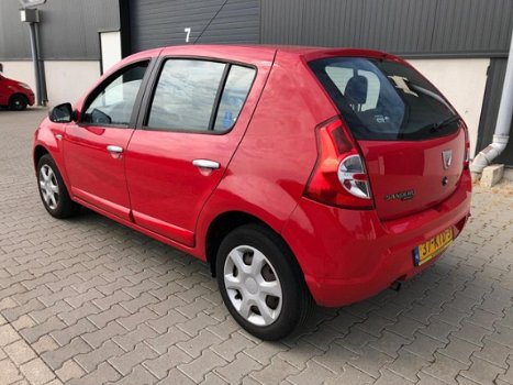 Dacia Sandero - 1.2 Lauréate Airco, Elek ramen voor , Radio Cd Speler, NAP km, APK - 1