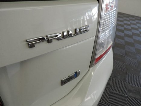 Toyota Prius - 1.8 Dynamic Hybrid Aut7 (head-up, clima, xenon) - 1