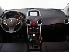 Renault Koleos - 2.5 Dynamique Pack | Navigatie | Parkeersensoren | Climate Control | 2000KG Geremd