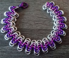 Handgemaakte paarse armband