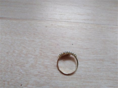 Ring goudkleurig met strass steentjes - 2