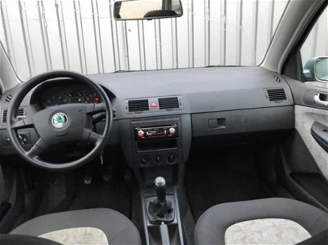 Skoda Fabia Combi - 1.4-16V Comfort - 1