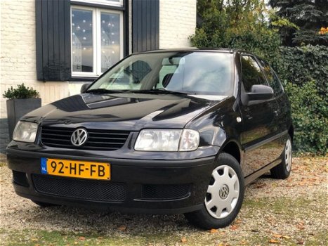 Volkswagen Polo - 1.9 SDI Trendline APK/Trekhaak - 1