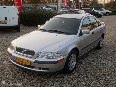 Volvo S40 - 1.8 - 1