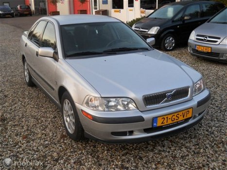 Volvo S40 - 1.8 - 1