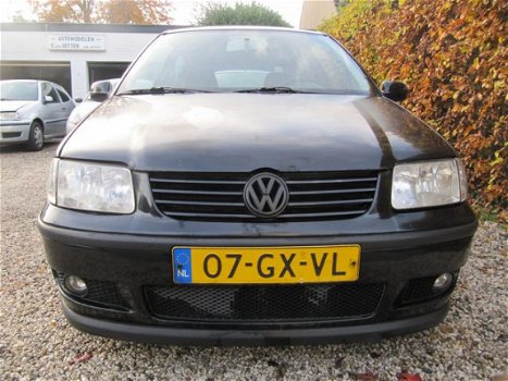 Volkswagen Polo - 1.4-16V Comfortline - 1