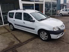 Dacia Logan MCV - 1.6 64KW Lauréate 7 Persoons G3