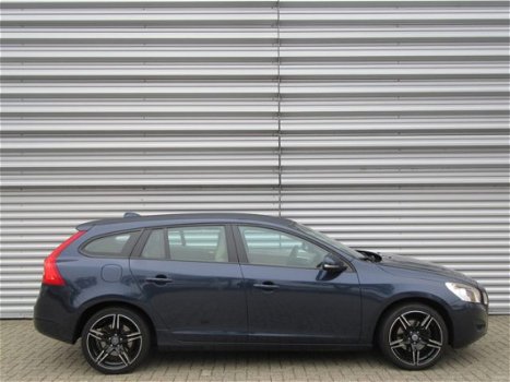 Volvo V60 - 1.6 D2 Kinetic - 1