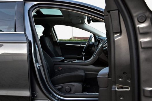 Ford Mondeo Wagon - 2.0 TDCi Titanium 11-2015 | Panorama | Sport | Navi | PrG | Cam | Chroom - 1