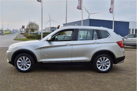 BMW X3 - xDrive 2.0D High Exe *Panodak, Navi, SportLeder - 1