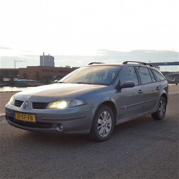 Renault Laguna Grand Tour - 1.6 16V TECH LINE - 1