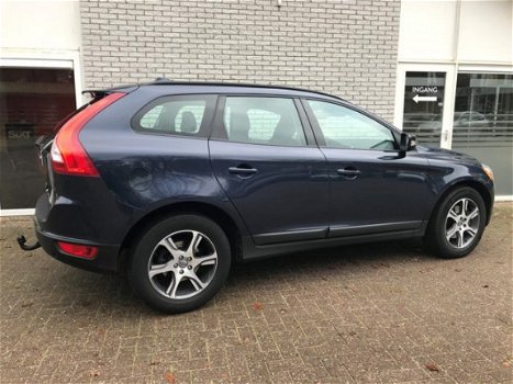 Volvo XC60 - 2.0 D3 *Panorama dak/Trekhaak - 1