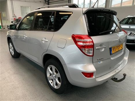 Toyota RAV4 - 2.2 D-4D Dynamic - 1