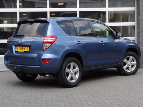 Toyota RAV4 - 2.0 VVTi Dynamic , dealer onderhouden, trekhaak, climate / cruise control, 4 wheel dri - 1