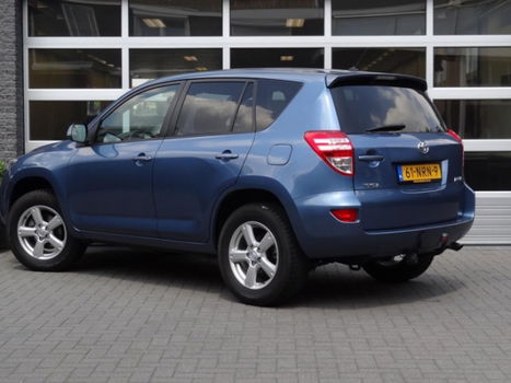 Toyota RAV4 - 2.0 VVTi Dynamic , dealer onderhouden, trekhaak, climate / cruise control, 4 wheel dri - 1