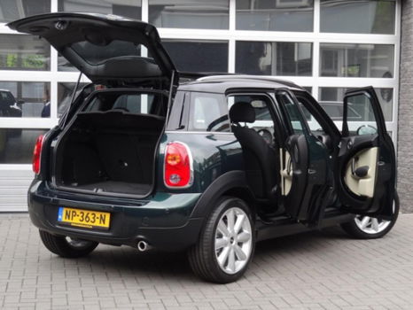 Mini Mini Countryman - 1.6 Cooper Pepper , Voorstoelen verwarmd, clima/cruise control, 18 inch - 1