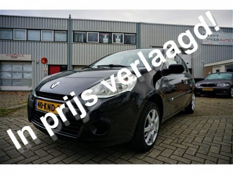 Renault Clio - 1.2 Special Line Navigatie Dealeronderhouden - 1