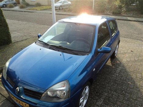 Renault Clio - 1.2-16V Authentique Comfort Airco - 1