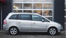 Opel Zafira - 2.2 Cosmo 150PK/7-persoons/leder/LM/NAP