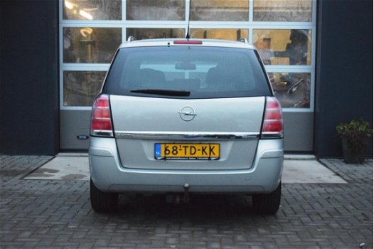 Opel Zafira - 2.2 Cosmo 150PK/7-persoons/leder/LM/NAP - 1