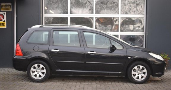 Peugeot 307 SW - 1.6-16V Pack Autom./Clima/Cruise/Panodak/NIEUWE APK - 1