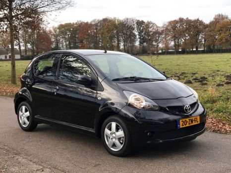 Toyota Aygo - 1.0-12V Sport Automaat, Airco, 5 deurs - 1