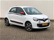 Renault Twingo - 0.9 TCe (90PK) Limited met Stoelverwarming, Airco, Cruise Controle - 1 - Thumbnail