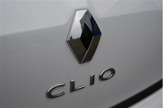 Renault Clio - TCe 90 Night&Day Navi, Camera , 1ste eigenaar, NL auto - 1