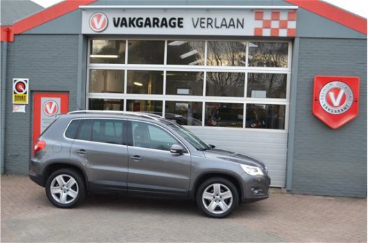 Volkswagen Tiguan - 2.0 TSI Sport&Style 4Motion trekhaak camera Panorama dak - 1