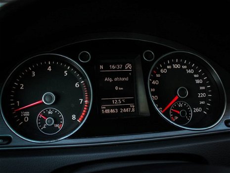 Volkswagen Passat Variant - 1.4 TSI Highline BlueMotion Navigatie / PDC / Clima - 1