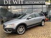 Volvo XC70 - 2.4 D5 Summum Navi, Leder, Climate-C, Cruise-C, Stuurbed, Lm velg, PDC, Media system - 1 - Thumbnail