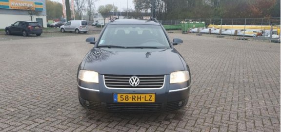 Volkswagen Passat Variant - 2.0-20V Turijn Nieuwstaat| Bomvol | PDC | - 1