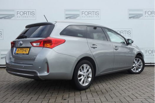 Toyota Auris Touring Sports - 1.8 Hybrid Lease+ Panodak/ Xenon/ ECC/ Camera - 1