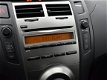 Toyota Yaris - 5-drs 1.3 Dynamic | LM-Velgen | Airco | Bluetooth | - 1 - Thumbnail