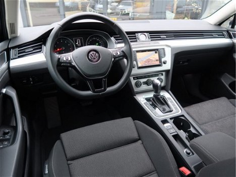 Volkswagen Passat - 1.4 TSI 150pk AUT. Comfortline | navi | led | pdc | - 1