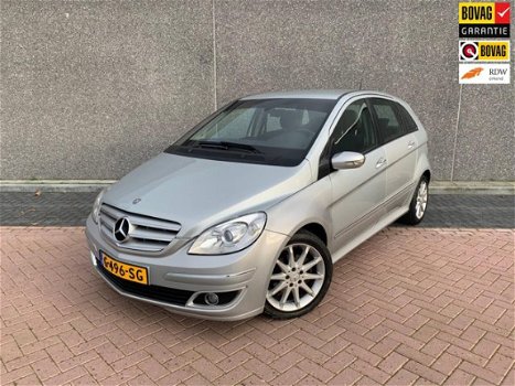 Mercedes-Benz B-klasse - 200 | 6 MND GARANTIE | APK BIJ AFLEVERING | AFLEVERBEURT | AIRCO | TOPSTAAT - 1