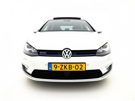 Volkswagen Golf - 1.4 TSI GTE AUT. *XENON+LEDER+NAVI+PANO+PDC+ECC+CRUISE - 1