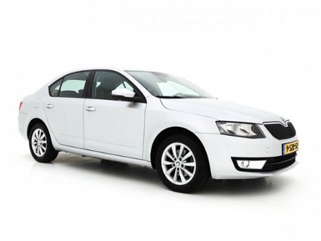 Skoda Octavia - 1.6 TDI Greentech Ambition Businessline *NAVI+PDC+ECC+CRUISE - 1