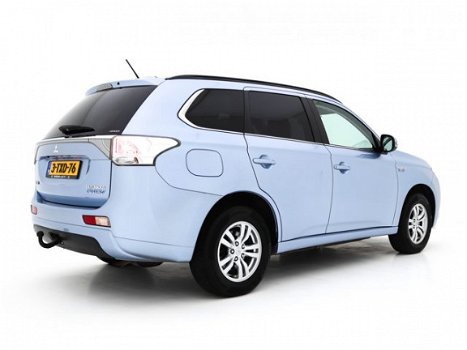 Mitsubishi Outlander - 2.0 PHEV Business Edition ( INCL-BTW) *1/2LEDER+PDC+ECC+CRUISE - 1